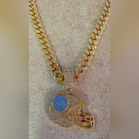 Detroit Lions Iced Chain Necklace MANY Other Teams Are Available